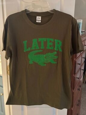 Later Gator Men’s  Graphic Cotton T-Shirt - Olive Green SZ M NEW